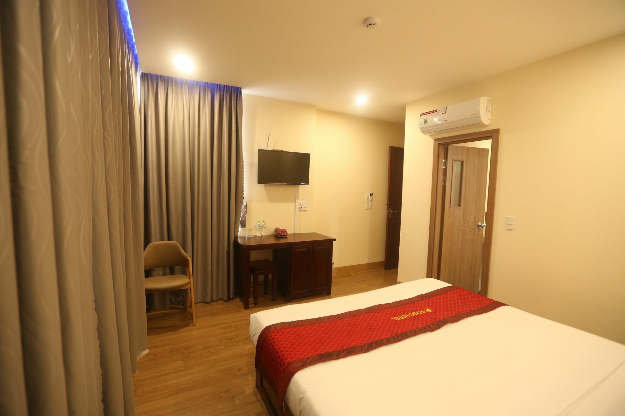 Stars Hotel Ντα Νανγκ Εξωτερικό φωτογραφία